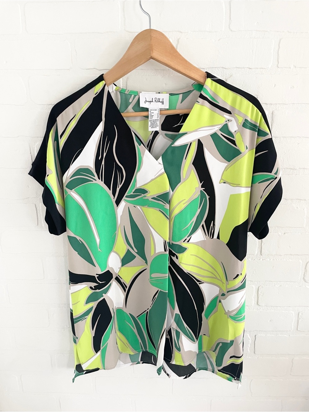 Joseph Ribkoff Tropical Leaf Geometric Blouse Kelly Green Neon Lime Canada Sz 6 - Picture 3 of 11